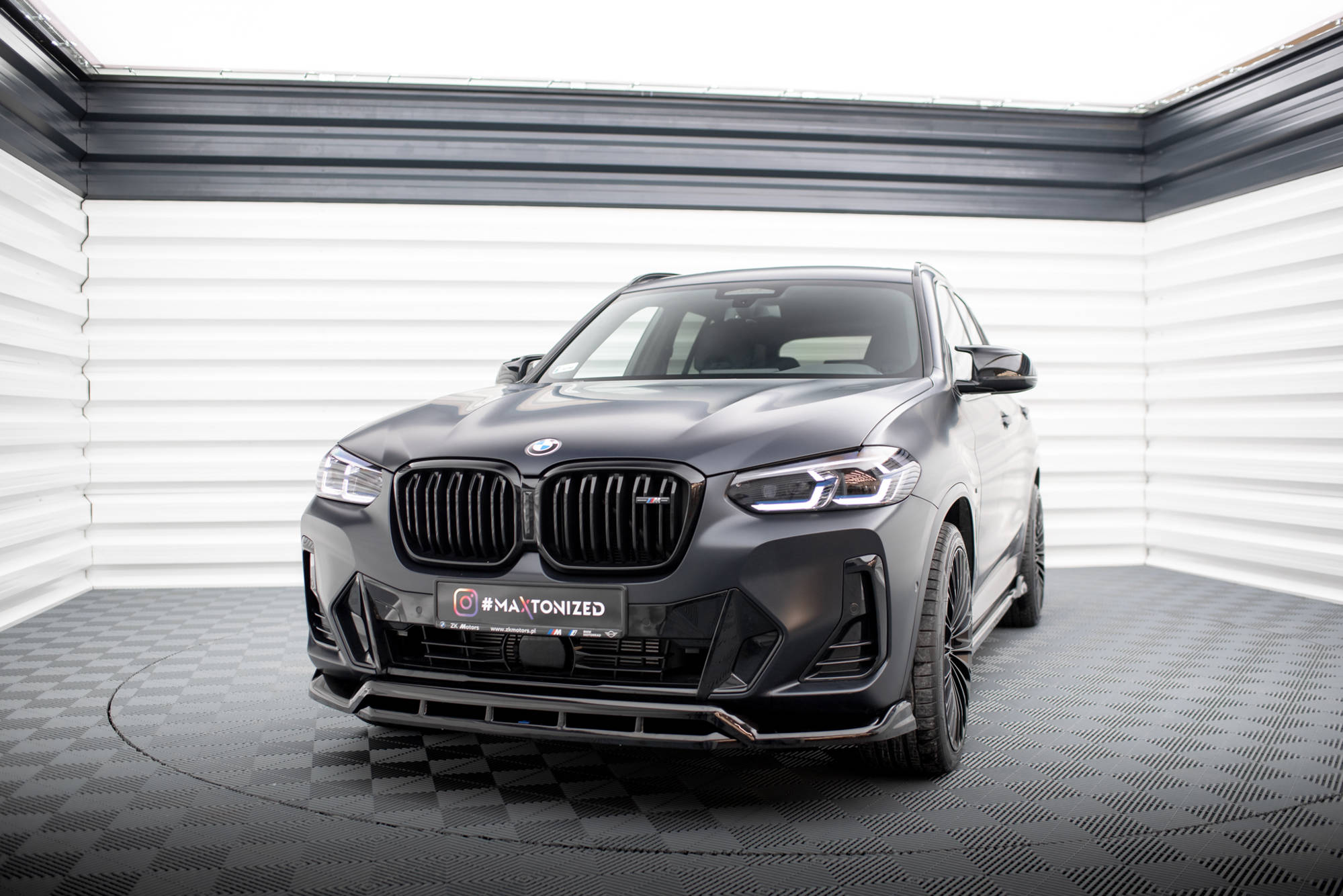 Maxton Design Street+ Spoilerlippe Front Ansatz passend für BMW X3 M-Paket G01 Facelift / iX3 M-Paket G08 Facelift schwarz Hochglanz