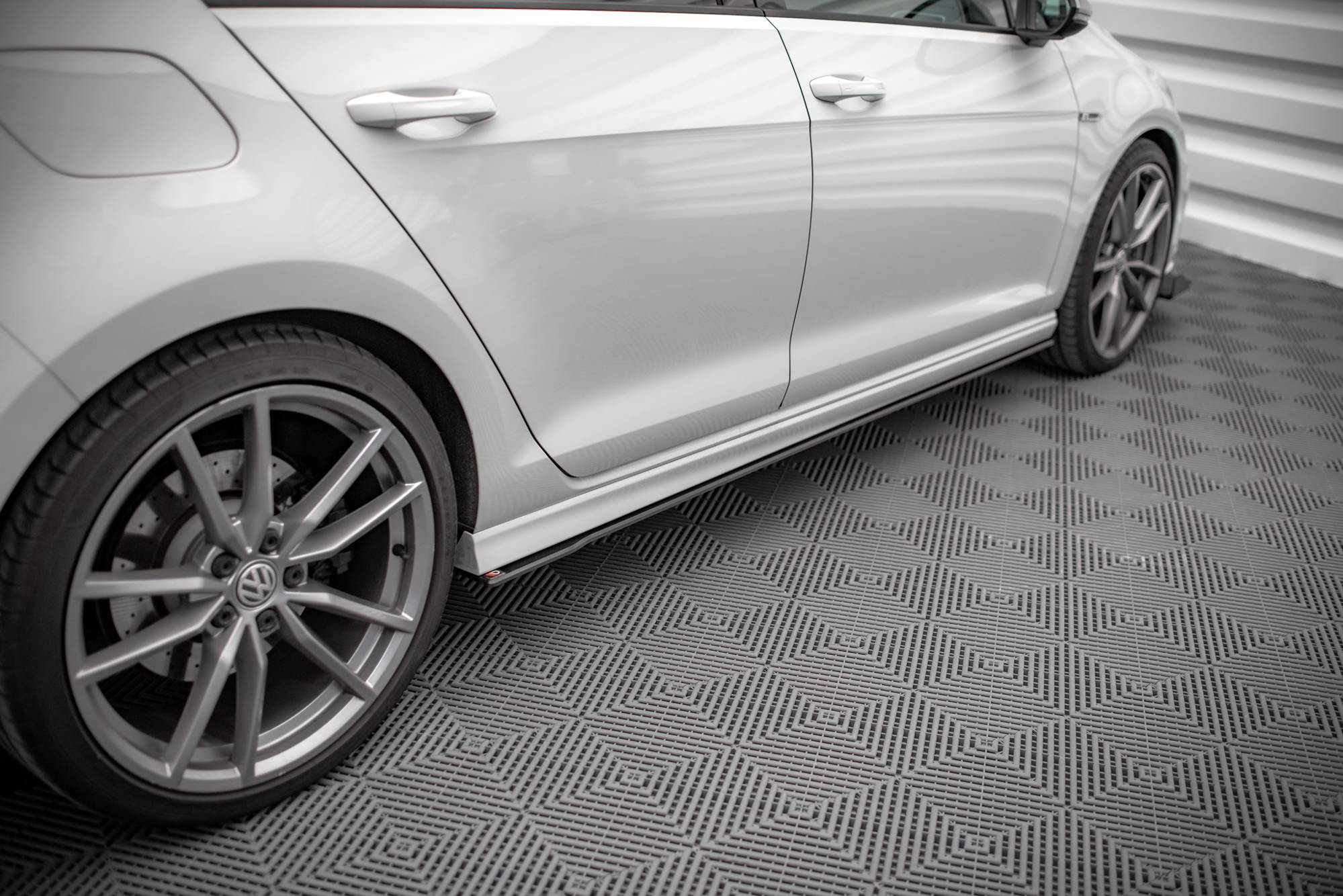 Maxton Design Street Pro Street+ Seitenschweller Leisten passend für VW Golf R Mk7
