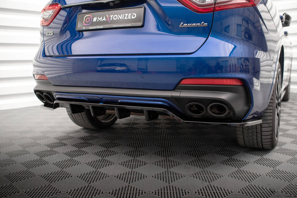 Maxton Design Street+ Mittlerer Diffusor RACE passend für Maserati Levante GTS Mk1 schwarz Hochglanz