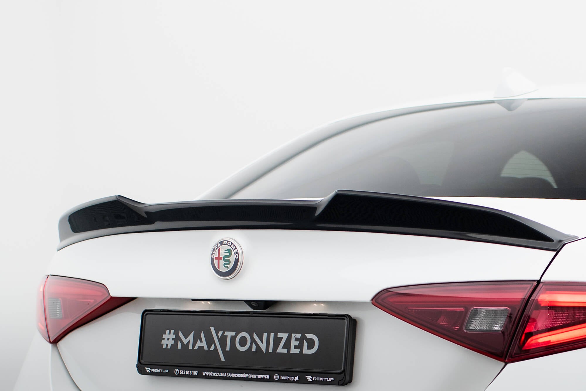 Maxton Design Spoiler CAP 3D passend für Alfa Romeo Giulia schwarz Hochglanz