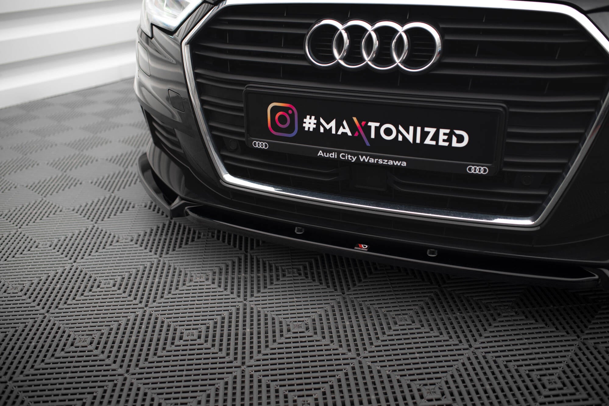 Maxton Design Street+ Spoilerlippe Front Ansatz V.1 passend für Audi A3 Sportback 8V Facelift schwarz Hochglanz