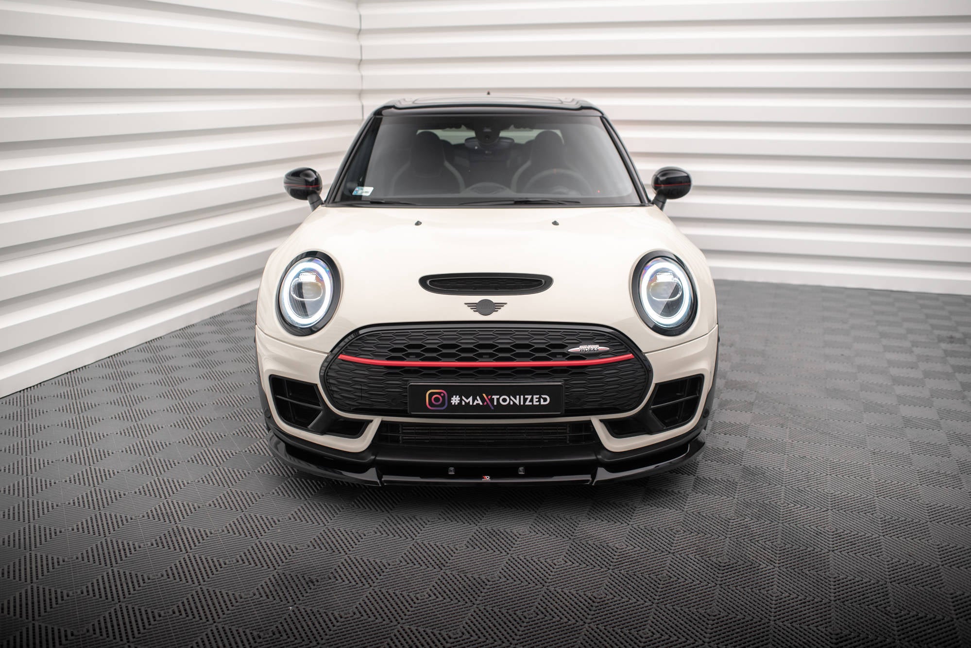 Maxton Design Street+ Spoilerlippe Front Ansatz V.1 passend für Mini Cooper Clubman John Cooper Works F54 Facelift schwarz Hochglanz