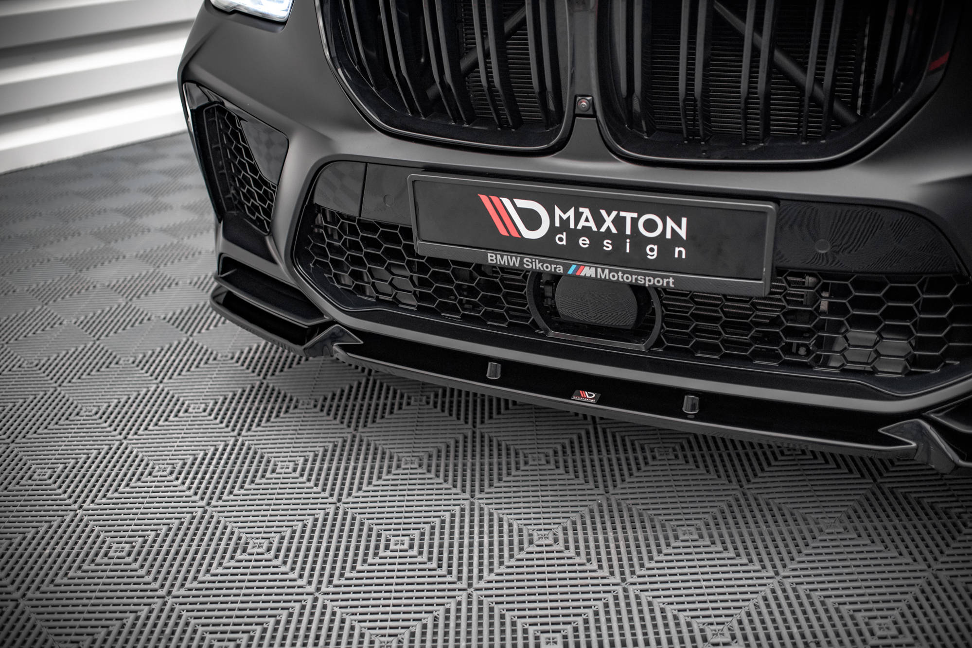Maxton Design Street+ Spoilerlippe Front Ansatz V.1 passend für BMW X5M F95 schwarz Hochglanz