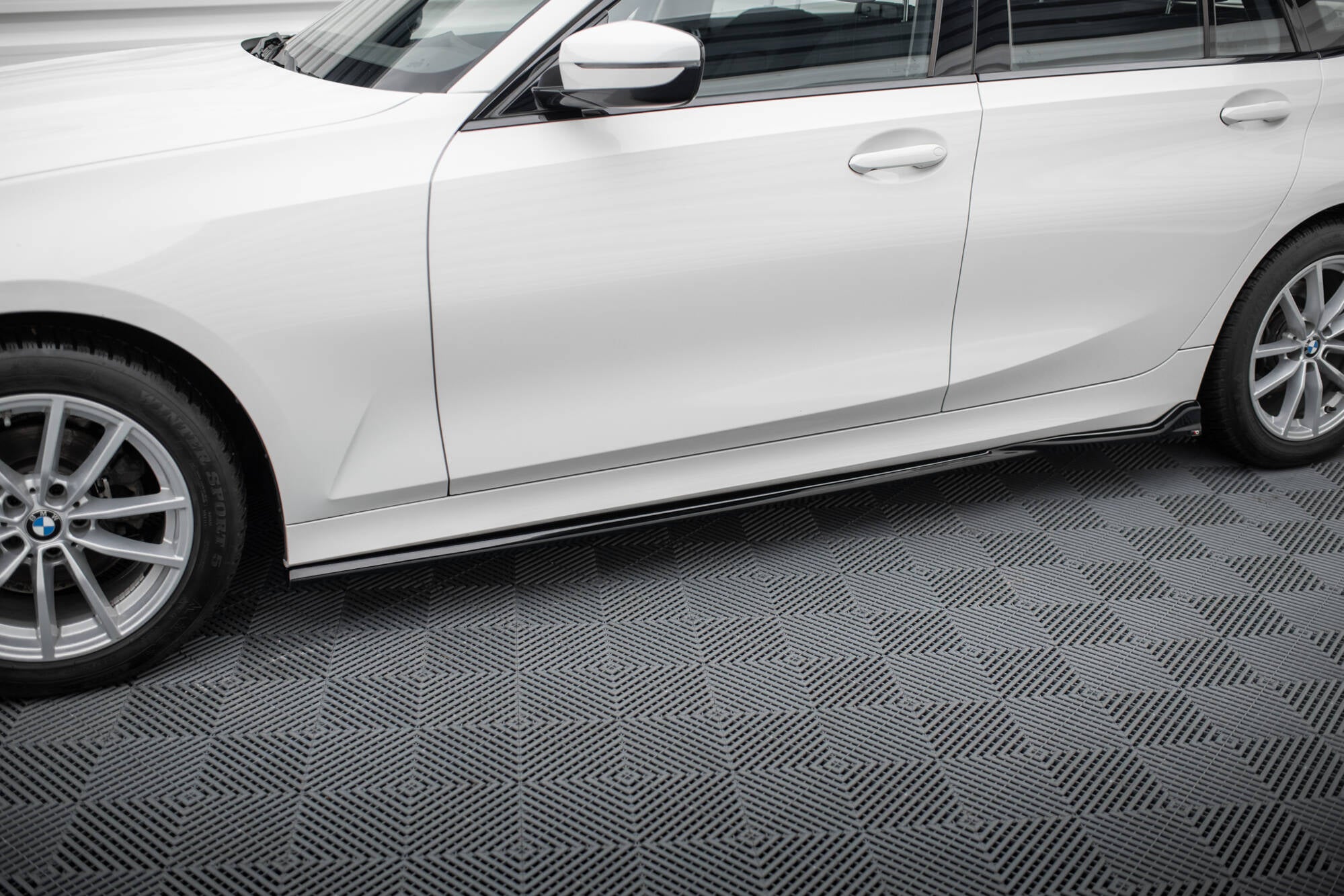 Maxton Design Street+ Seitenschweller Leisten passend für BMW 3er Limousine / Touring G20 / G21 Facelift schwarz Hochglanz