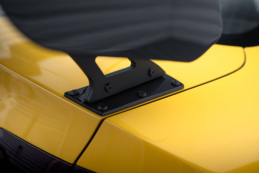 Maxton Design Carbon Spoiler With External Brackets Uprights + LED Audi A5 Coupe 8T für Audi A5 / S5 / RS5