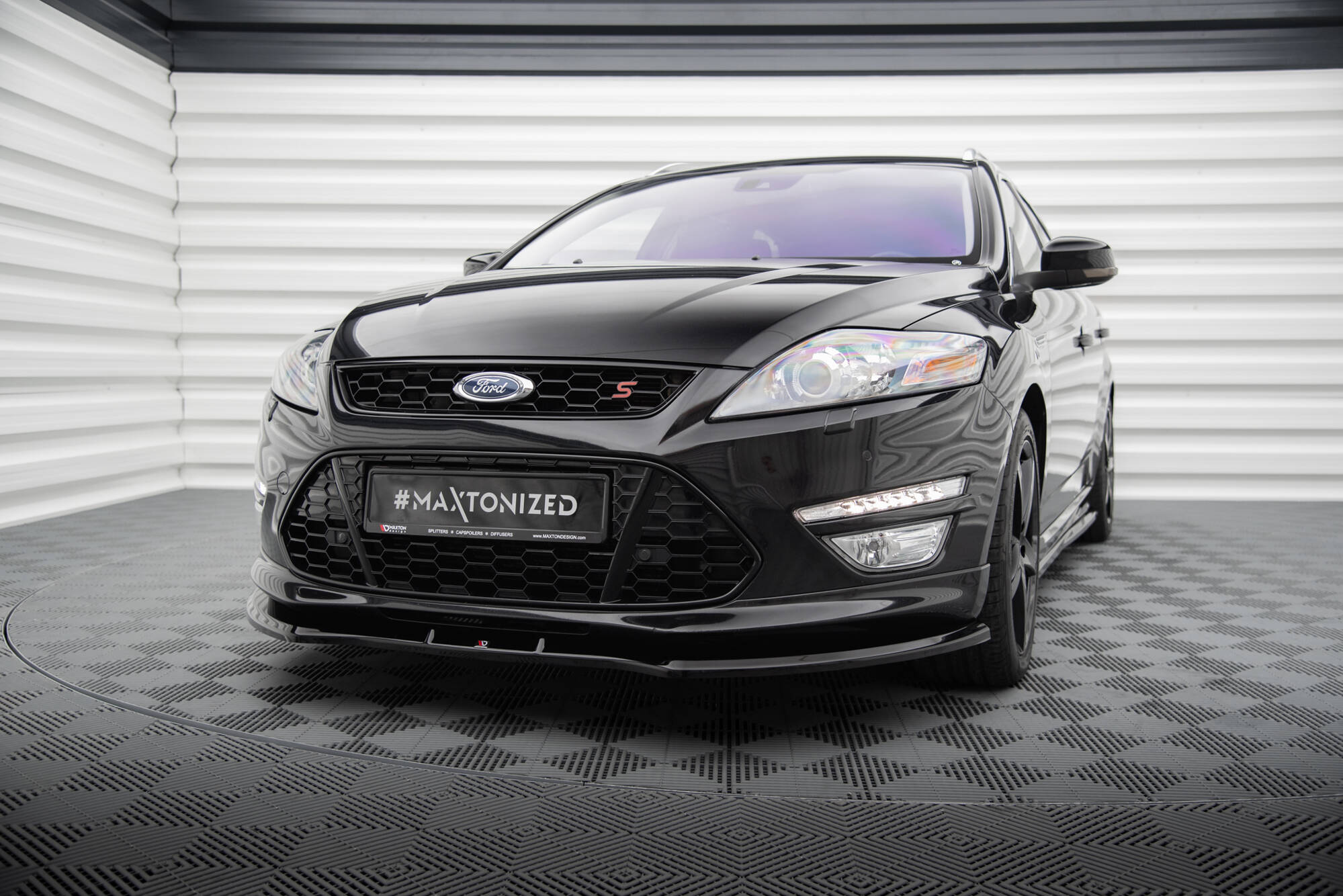 Maxton Design Street+ Spoilerlippe Front Ansatz V.1 passend für Ford Mondeo ST-Line Limousine Mk4 Facelift schwarz Hochglanz