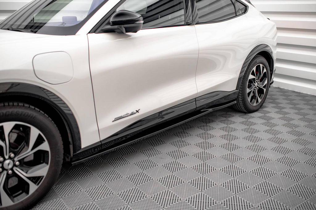 Maxton Design Street+ Seitenschweller Leisten passend für Ford Mustang Mach-E Mk1 schwarz Hochglanz