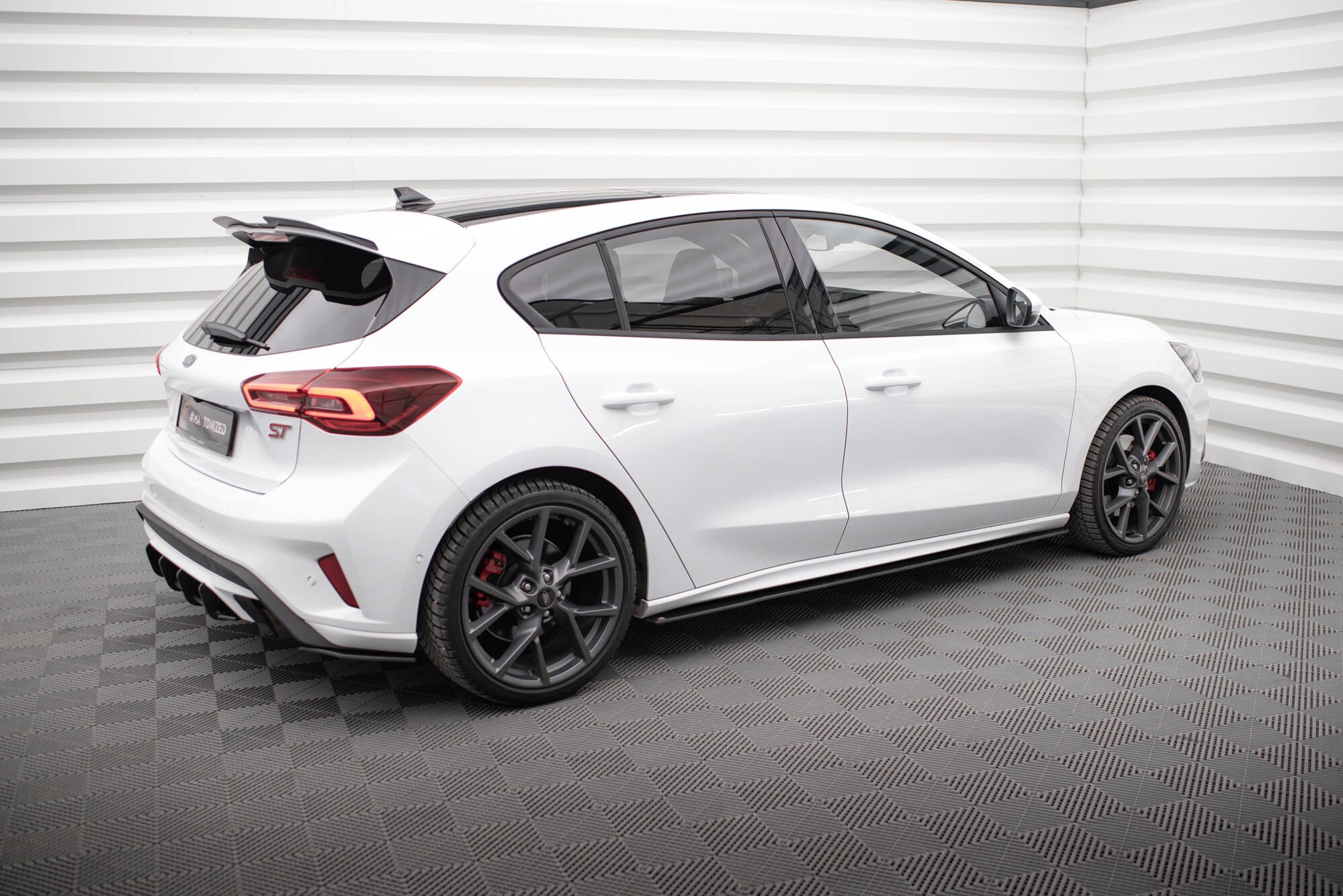 Maxton Design Street Pro Street+ Seitenschweller Leisten passend für Ford Focus ST / ST-Line Mk4