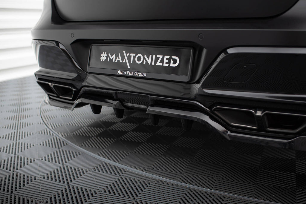 Maxton Design Street+ Mittlerer Diffusor RACE passend für BMW M760e G70 schwarz Hochglanz