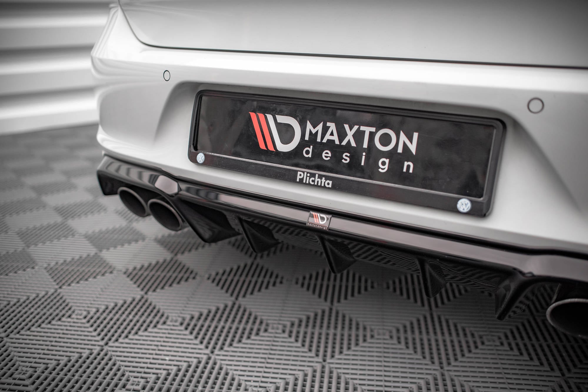Maxton Design Diffusor Heck Ansatz passend für VW Golf R Mk7 schwarz Hochglanz