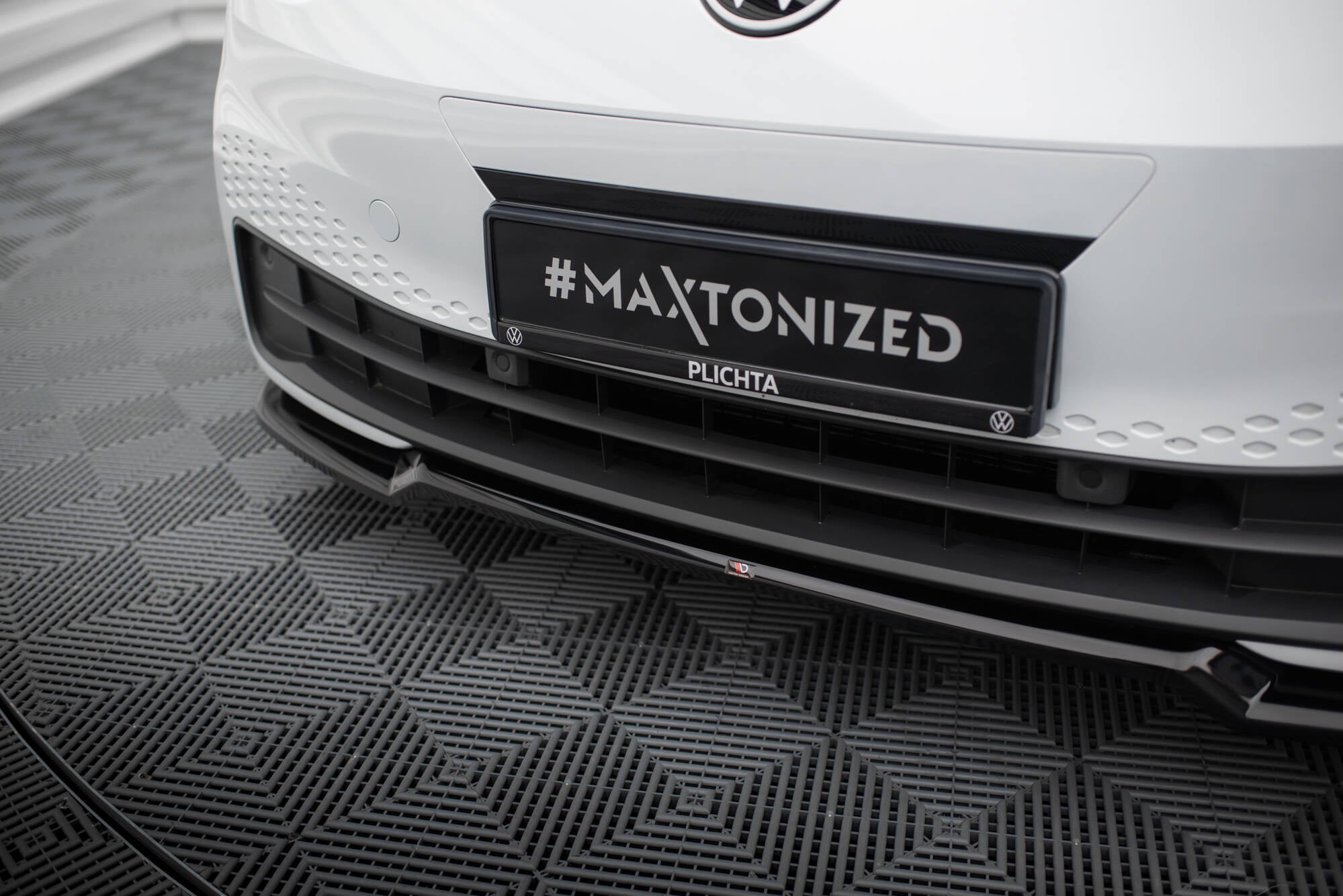Maxton Design Street+ Spoilerlippe Front Ansatz V.1 passend für VW ID.3 Mk1 schwarz Hochglanz