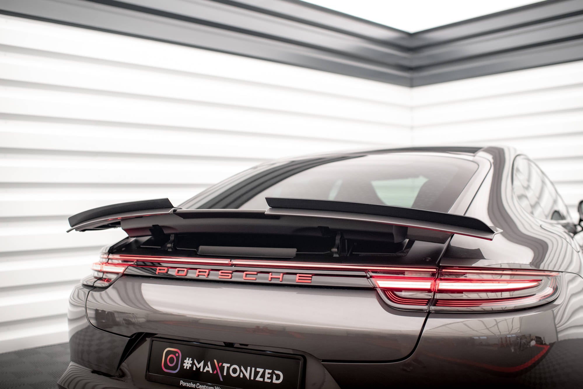 Maxton Design Spoiler CAP passend für Porsche Panamera GTS / Panamera E-Hybrid / Panamera Turbo S E-Hybrid 971 schwarz Hochglanz