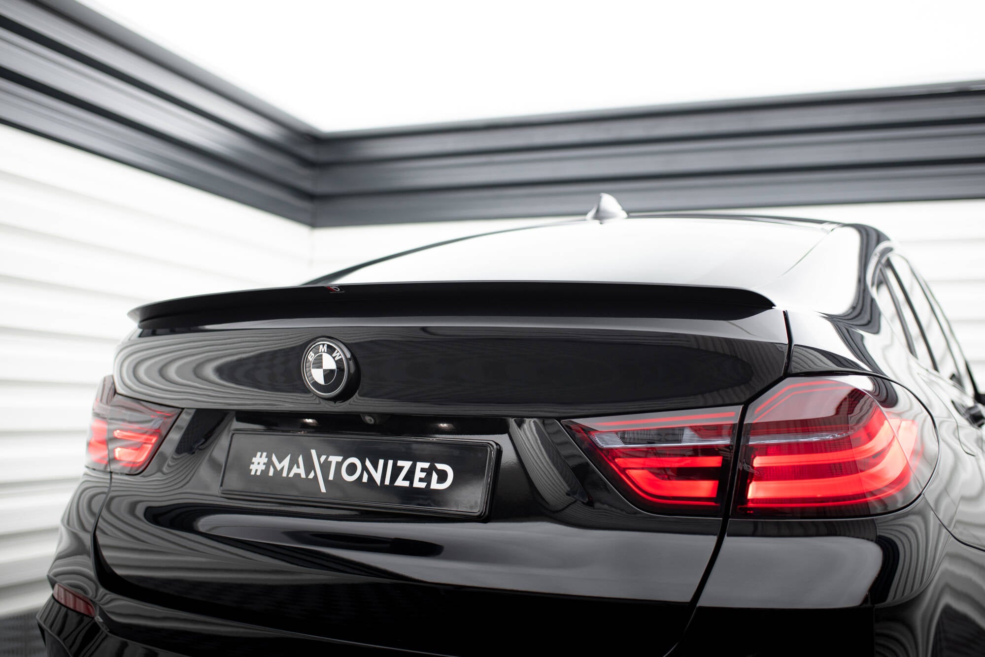 Maxton Design Spoiler CAP passend für BMW X4 M Paket schwarz Hochglanz