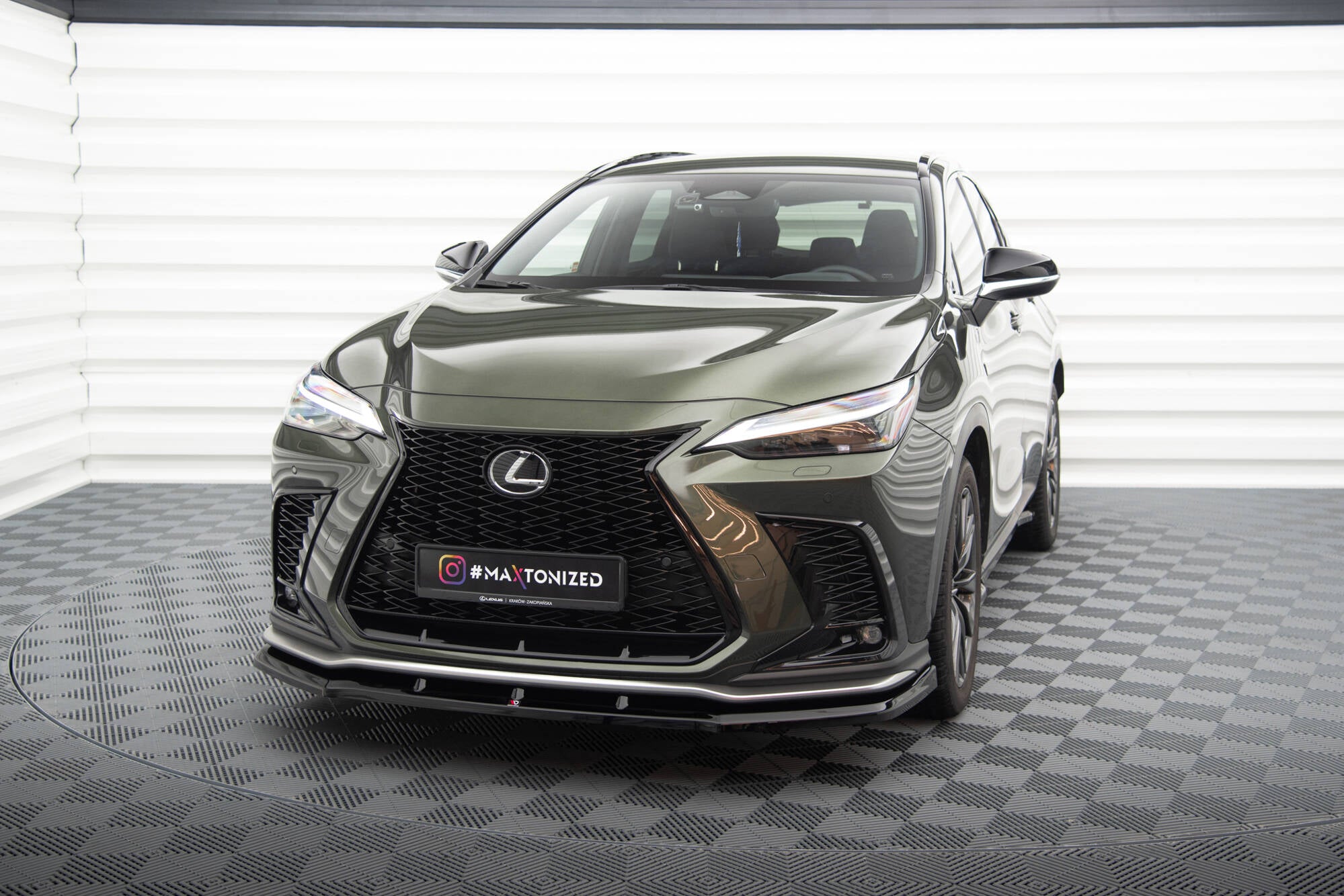 Maxton Design Street+ Spoilerlippe Front Ansatz V.1 passend für Lexus NX F-Sport Mk2 schwarz Hochglanz