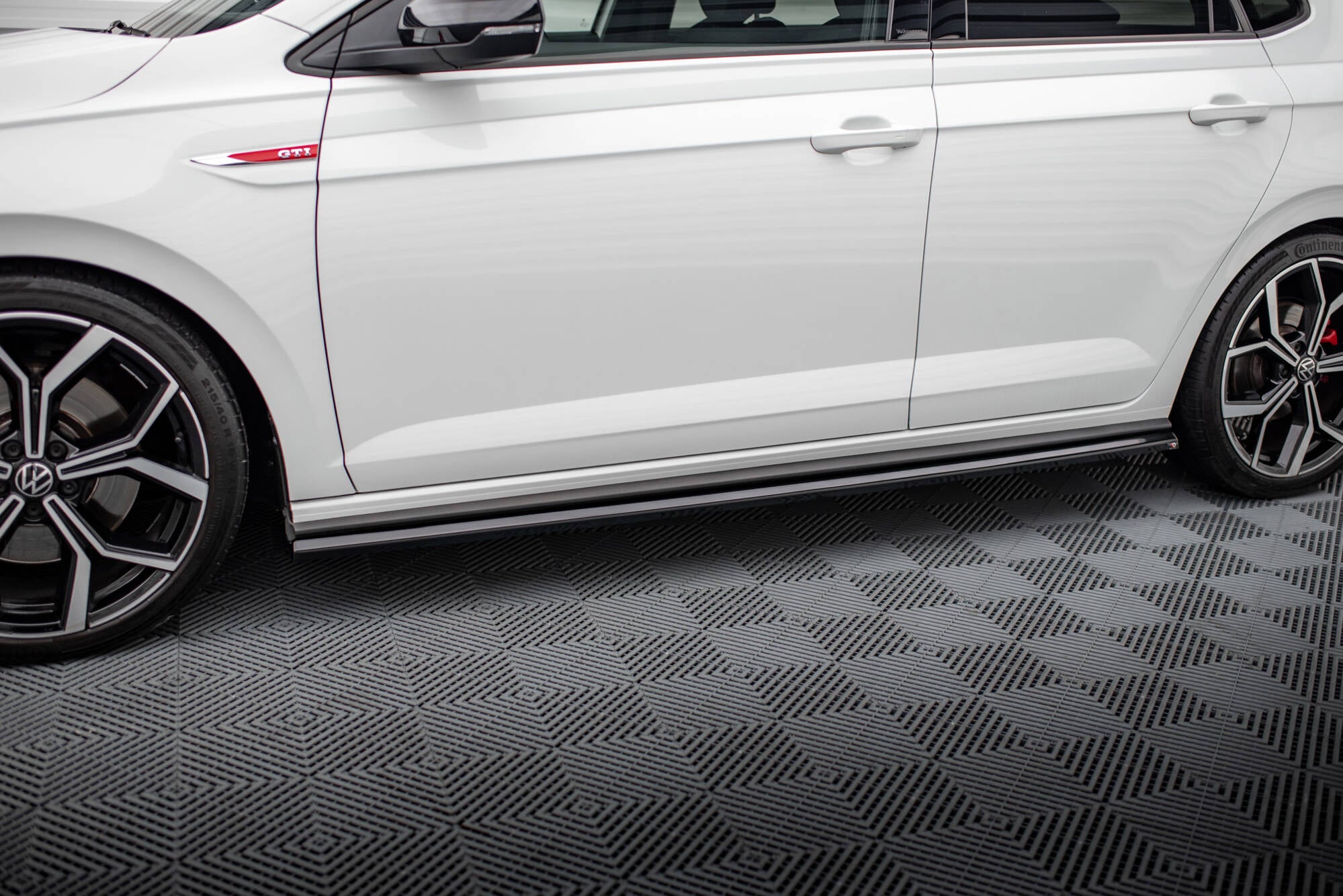 Maxton Design Street+ Seitenschweller Leisten passend für VW Polo GTI Mk6 Facelift schwarz Hochglanz