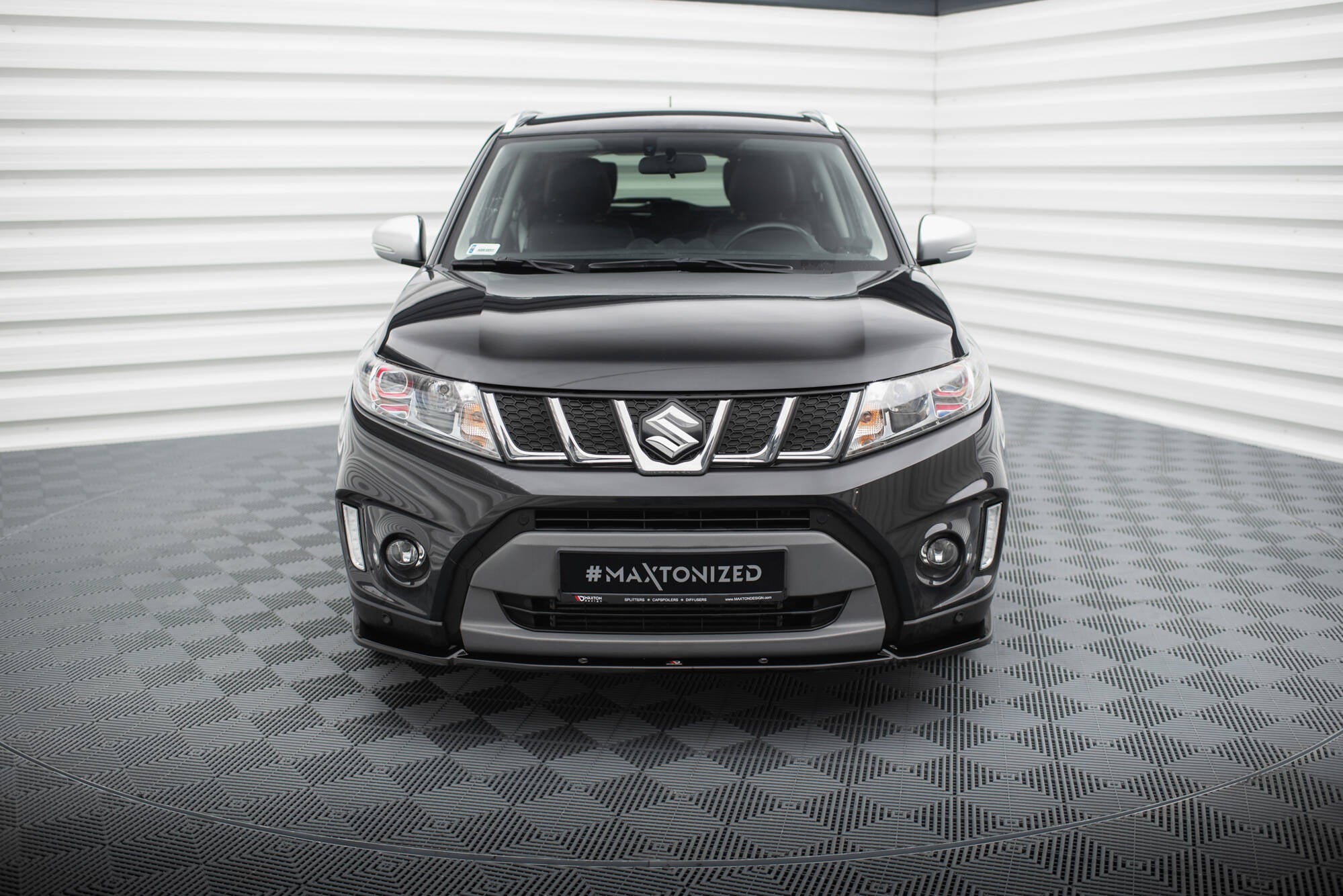 Maxton Design Street+ Spoilerlippe Front Ansatz V.2 passend für Suzuki Vitara S Mk2 schwarz Hochglanz