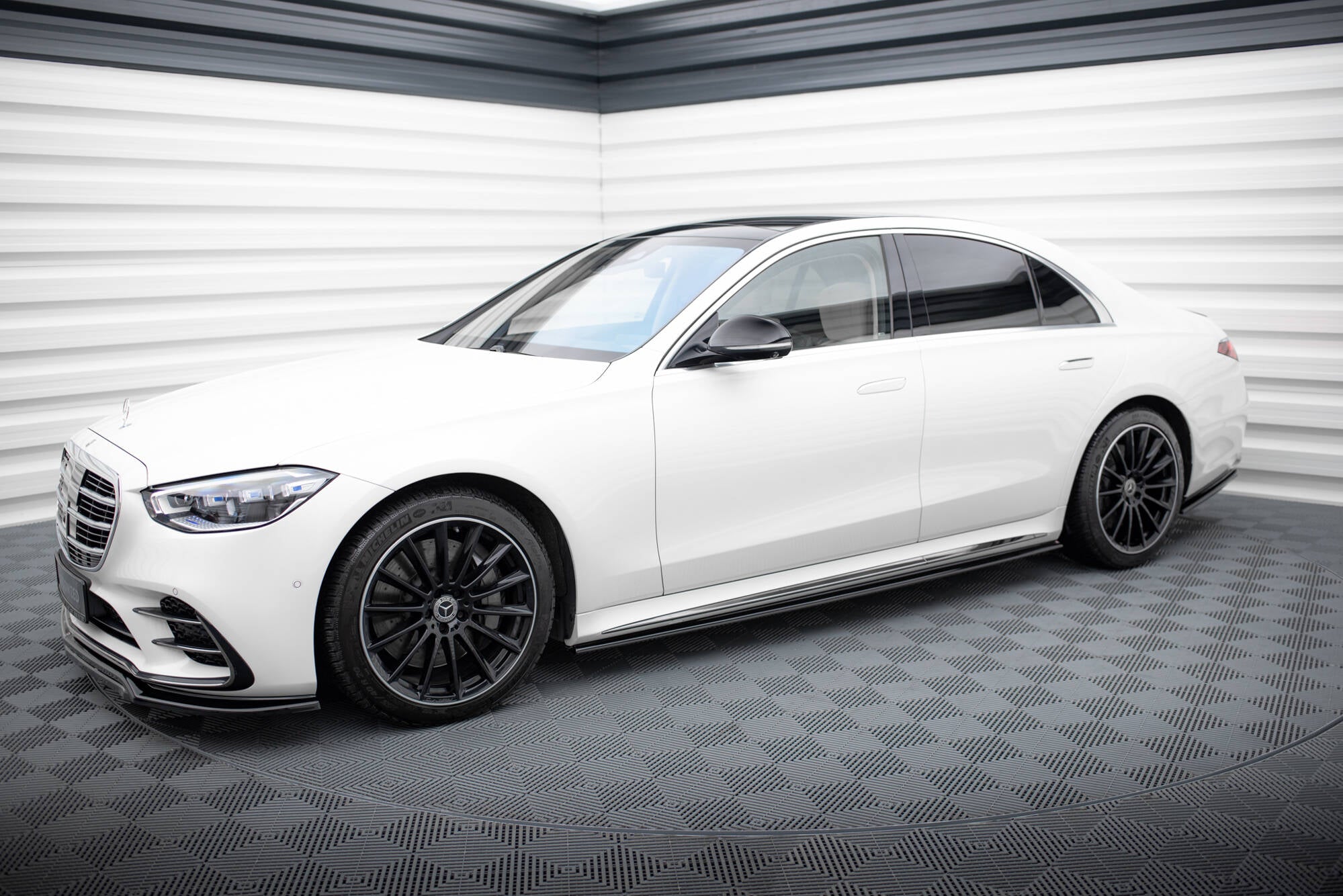 Maxton Design Street+ Seitenschweller Leisten passend für Mercedes-Benz S AMG-Line W223 schwarz Hochglanz