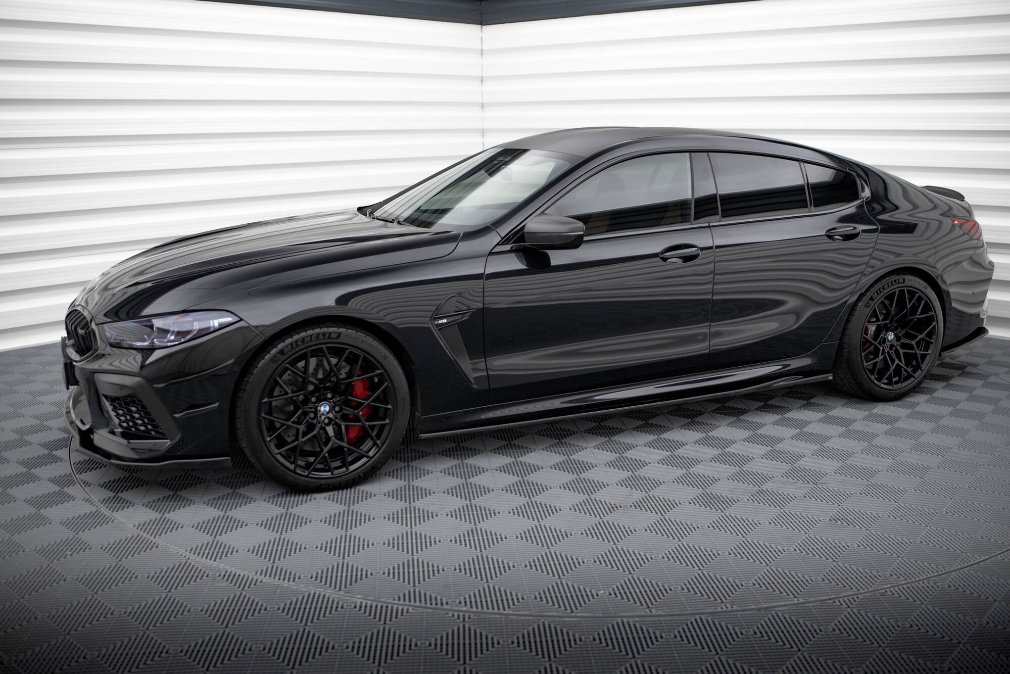 Maxton Design Street+ Seitenschweller Leisten V.2 passend für BMW M8 Gran Coupe F93 / 8 Gran Coupe M-Paket G16 schwarz Hochglanz