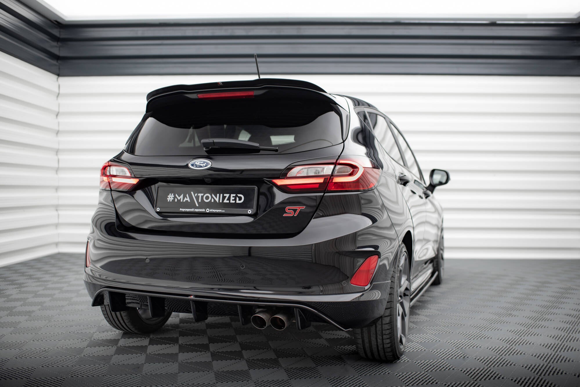 Maxton Design Spoiler CAP V.1 passend für Ford Fiesta Mk8 ST / ST-Line schwarz Hochglanz