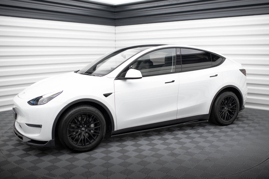 Maxton Design Street+ Seitenschweller Leisten passend für V.1 passend für Tesla Model Y schwarz Hochglanz