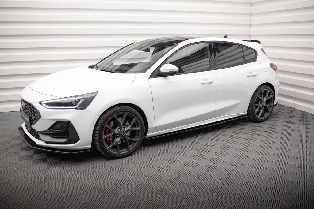 Maxton Design Street+ Seitenschweller Leisten passend für V.3 passend für Ford Focus ST / ST-Line Mk4 Facelift schwarz Hochglanz