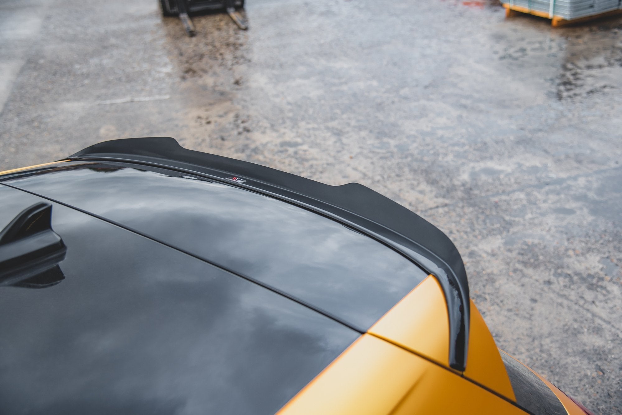 Maxton Design Spoiler CAP V.2 passend für VW Golf Hatchback Mk8 / Mk8 Facelift schwarz Hochglanz