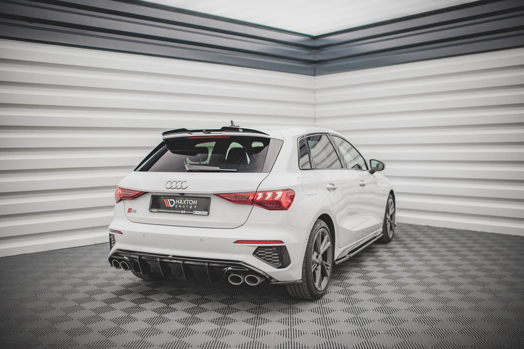 Maxton Design Heck Ansatz Flaps Diffusor V.2 für Audi S3 Sportback 8Y Carbon Look
