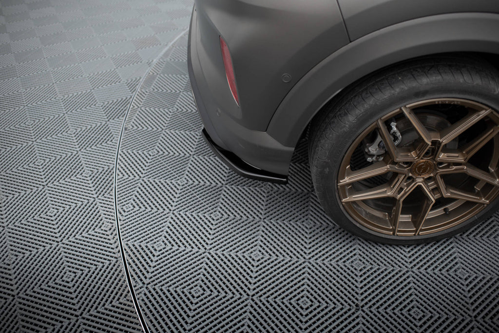 Maxton Design Heck Ansatz Flaps Diffusor passend für Ford Puma ST-Line Mk1 schwarz Hochglanz
