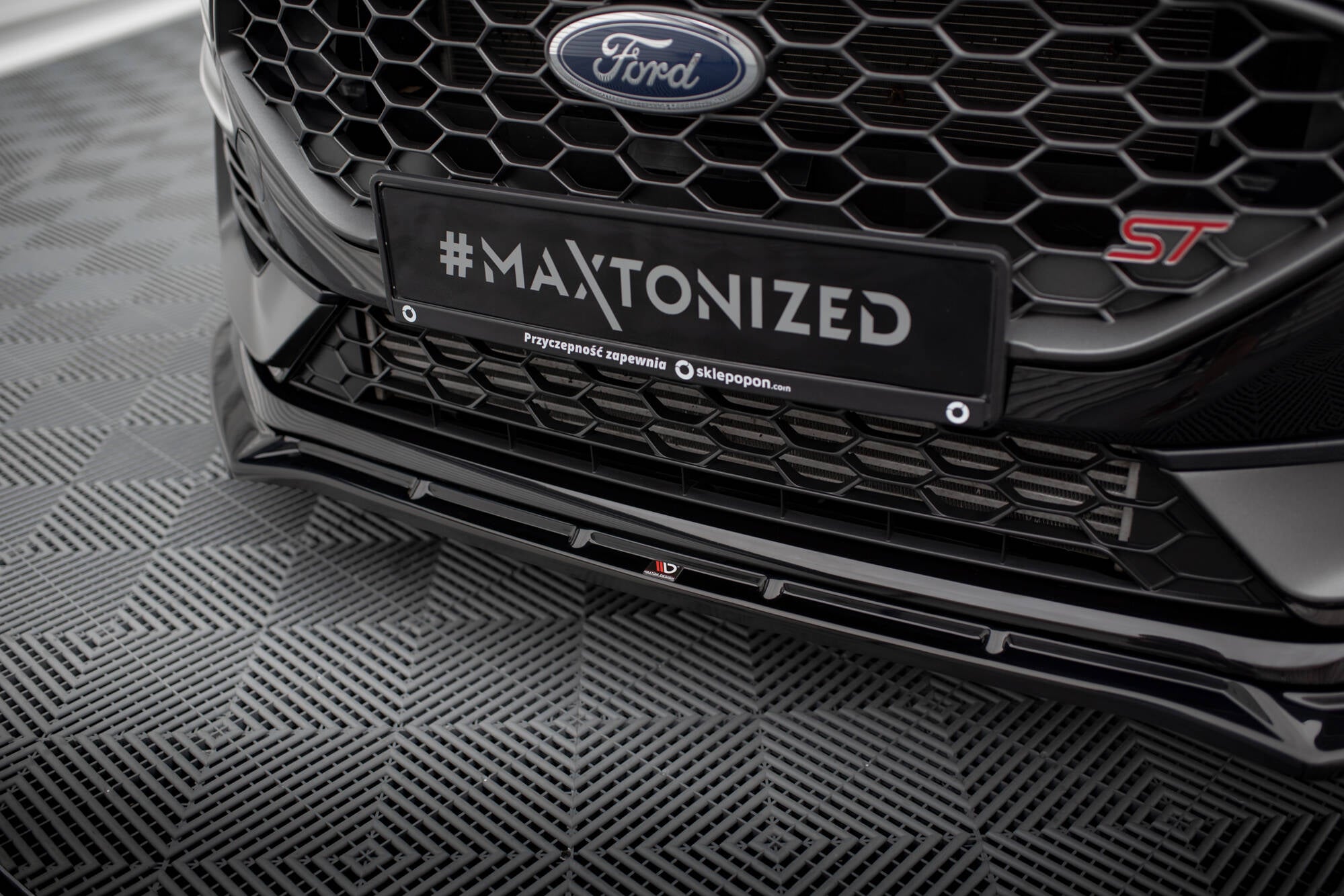 Maxton Design Street+ Spoilerlippe Front Ansatz V.4 passend für Ford Fiesta ST / ST-line Mk8 Facelift schwarz Hochglanz