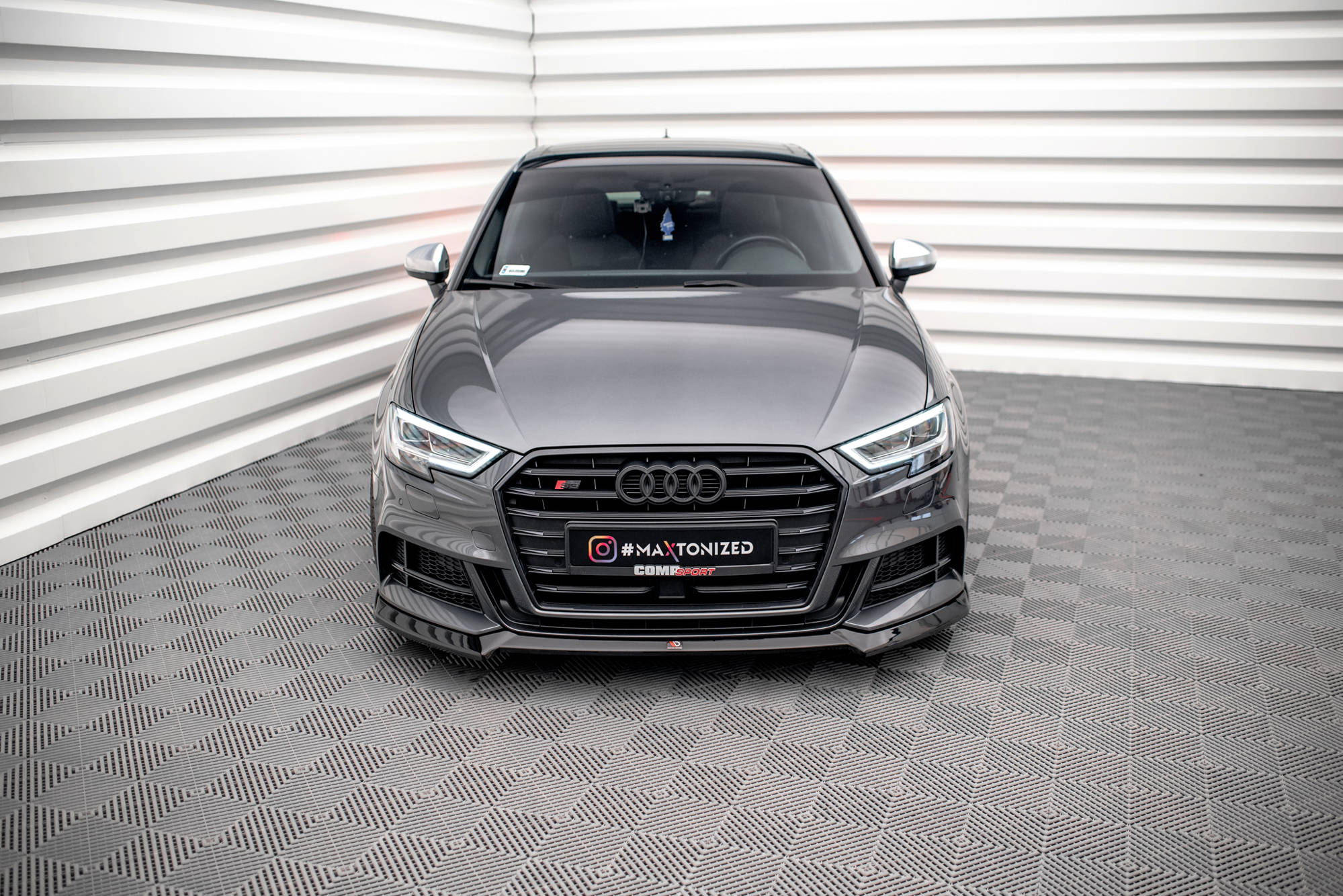 Maxton Design Street+ Spoilerlippe Front Ansatz V.3 passend für Audi S3 / A3 S-Line Sportback 8V Facelift schwarz Hochglanz