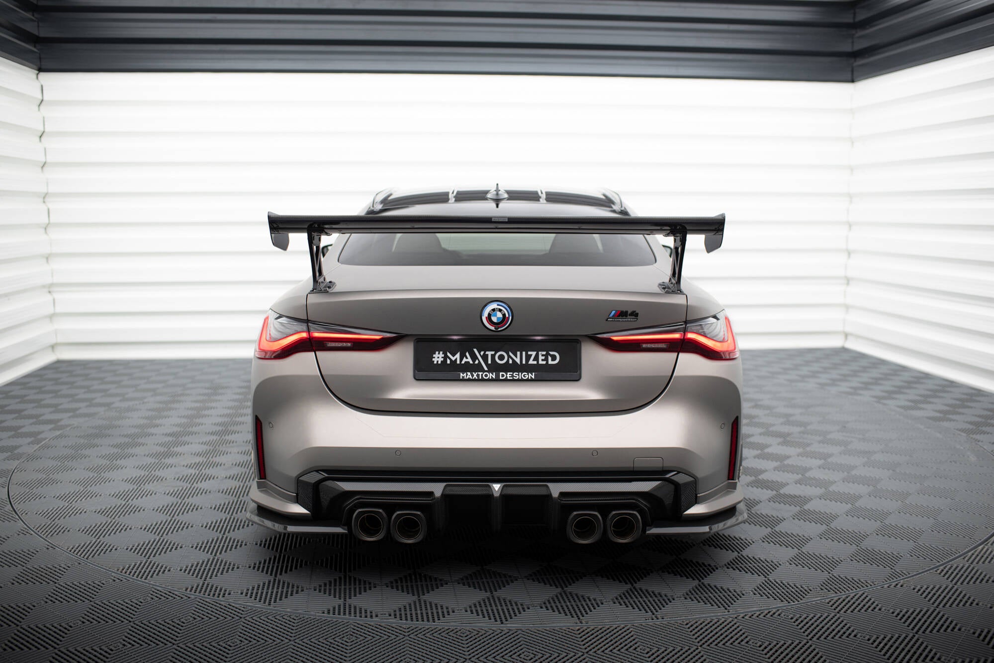 Maxton Design Carbon Spoiler With External Brackets Uprights BMW M4 G82 / G82 Facelift / M440i / 4 M-Paket G22 / G22 Facelift für BMW 4er Coupe