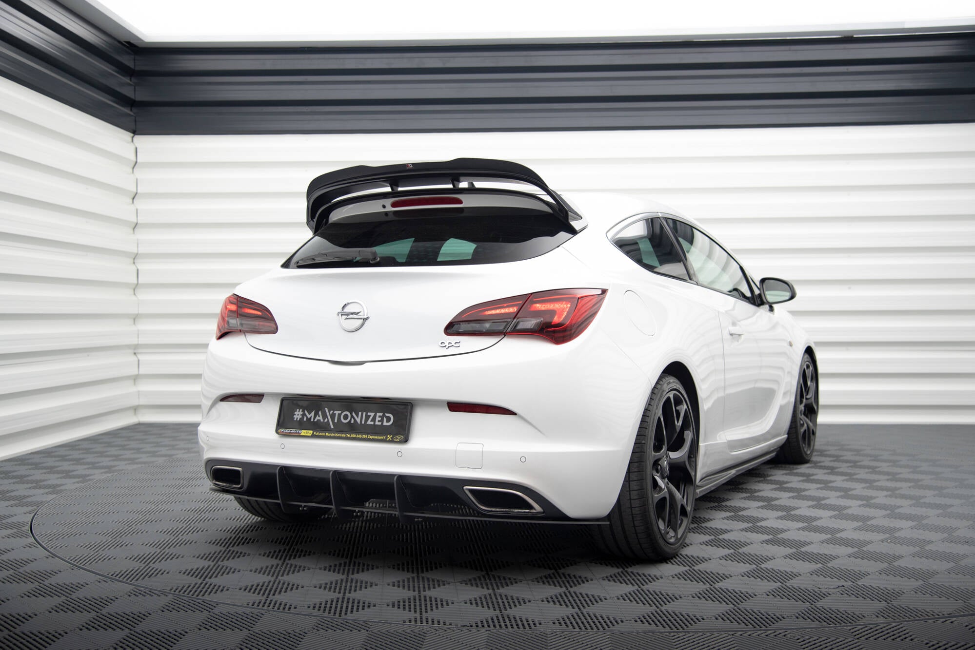 Maxton Design Diffusor Heck Ansatz passend für Heckschürze passend für OPEL ASTRA J OPC / VXR