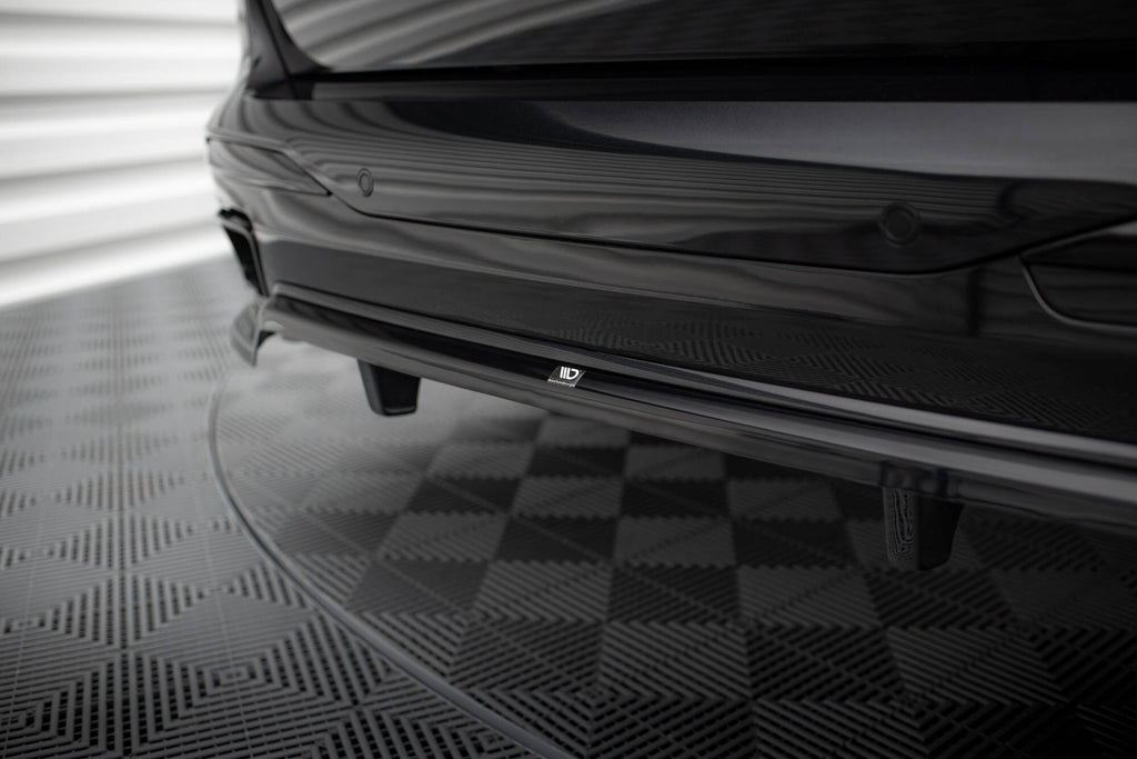 Maxton Design Street+ Mittlerer Diffusor RACE passend für BMW X7 M-Paket G07 Facelift schwarz Hochglanz