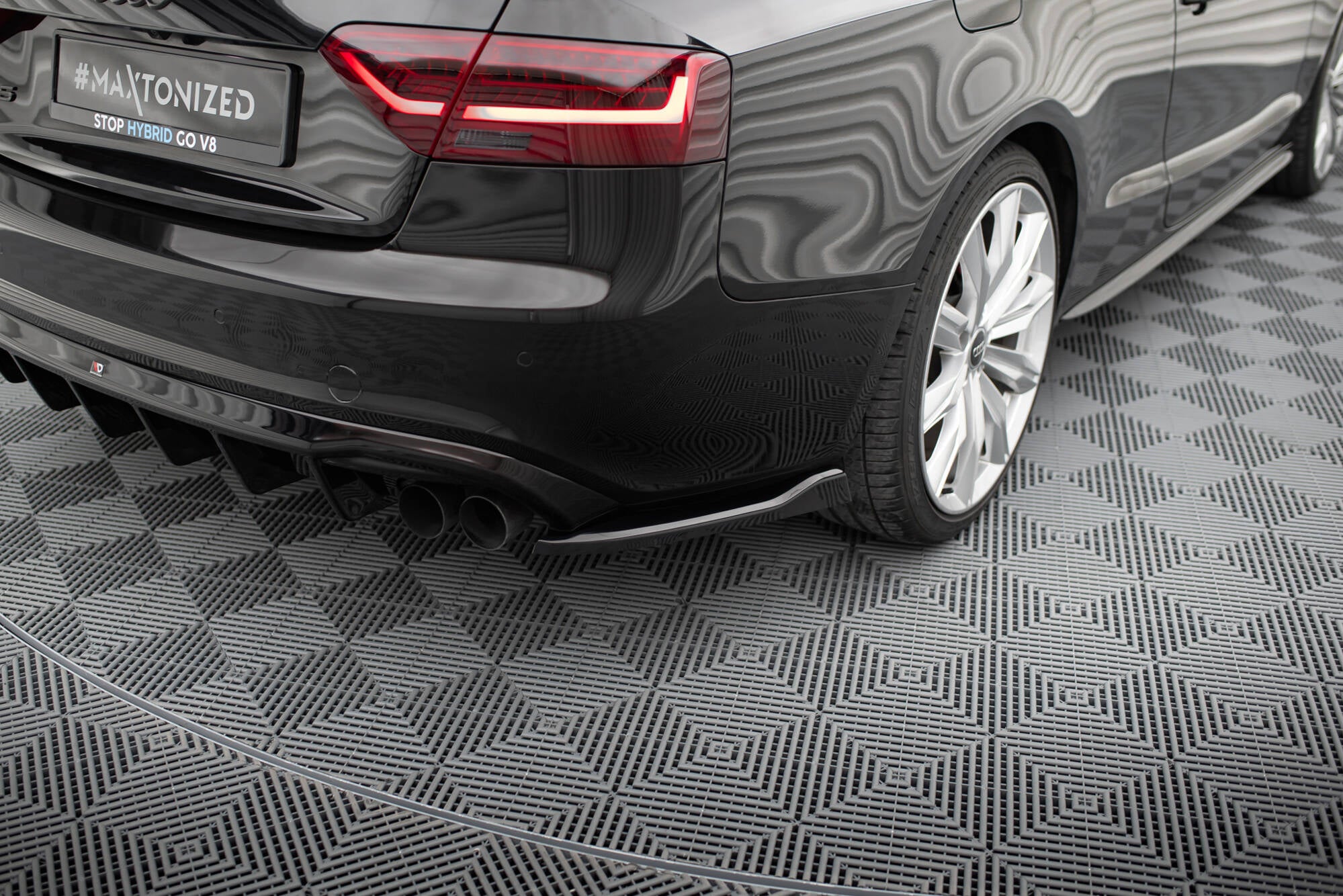 Maxton Design Heck Ansatz Flaps Diffusor V.2 passend für Audi S5 / A5 S-Line Coupe / Cabriolet 8T schwarz Hochglanz