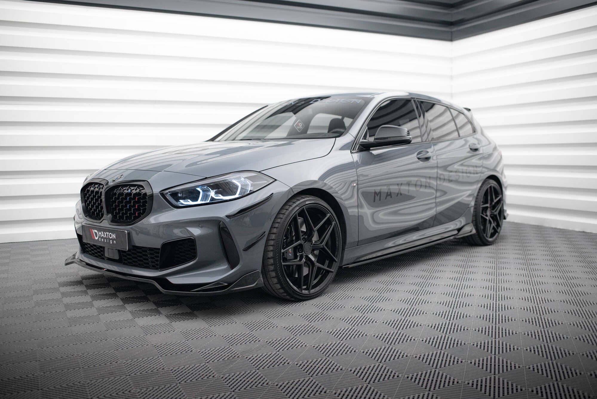 Maxton Design Street+ Seitenschweller Leisten passend für V.3 passend für BMW 1er M-Paket/ M135i / 128ti F40 schwarz Hochglanz