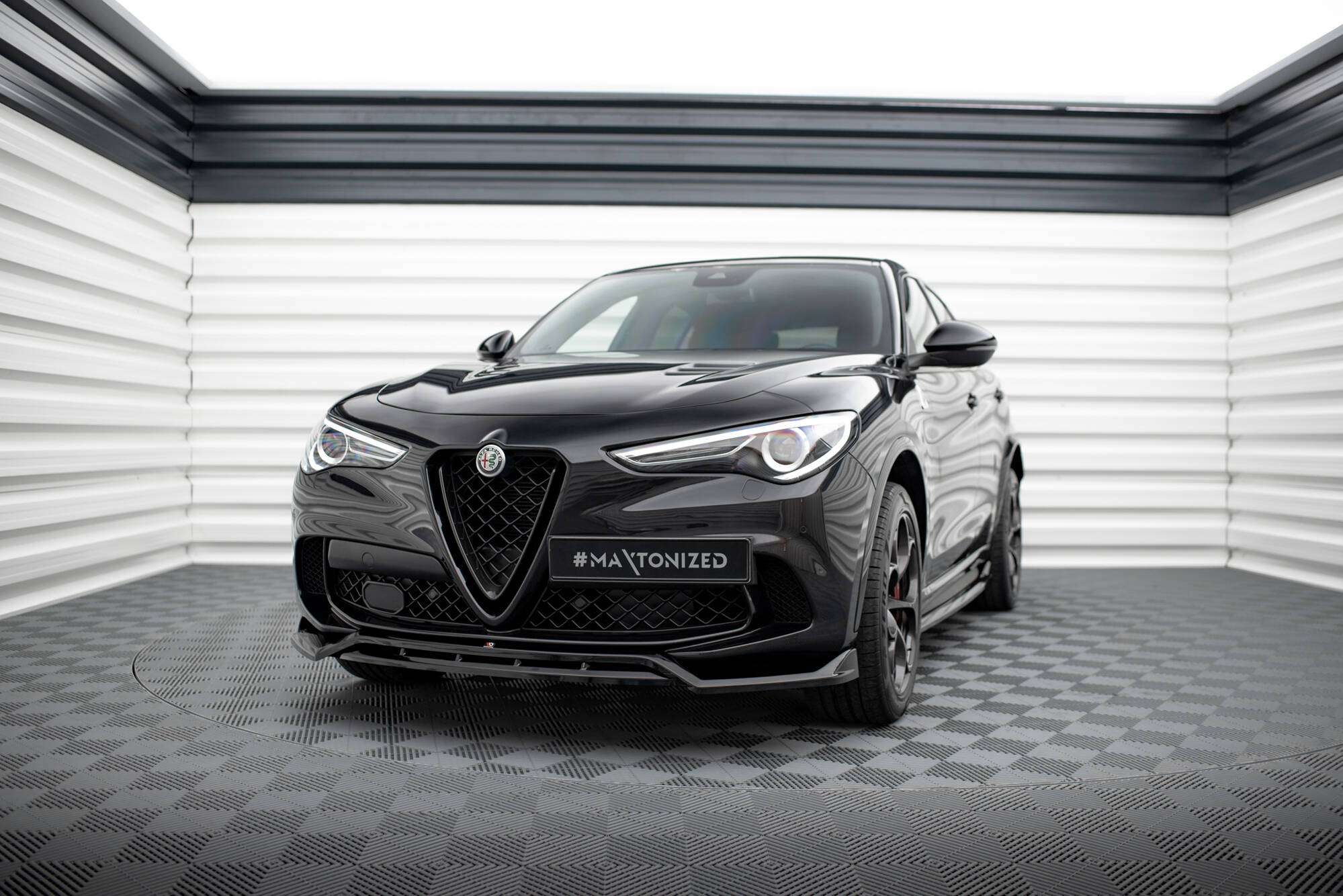 Maxton Design Street+ Spoilerlippe Front Ansatz passend für Alfa Romeo Stelvio Quadrifoglio Mk1 schwarz Hochglanz