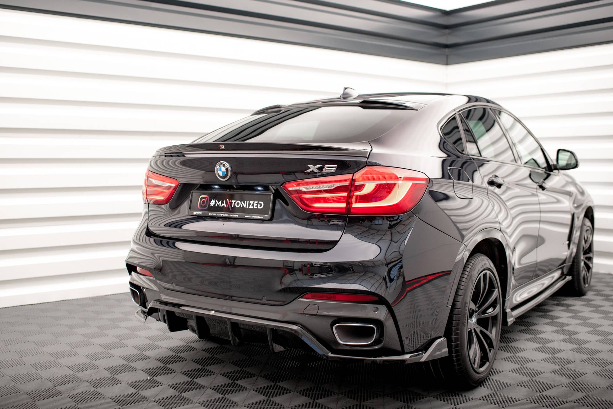 Maxton Design 3D Spoiler CAP V.2 passend für BMW X6 F16 M-Paket / X6 M F86 schwarz Hochglanz