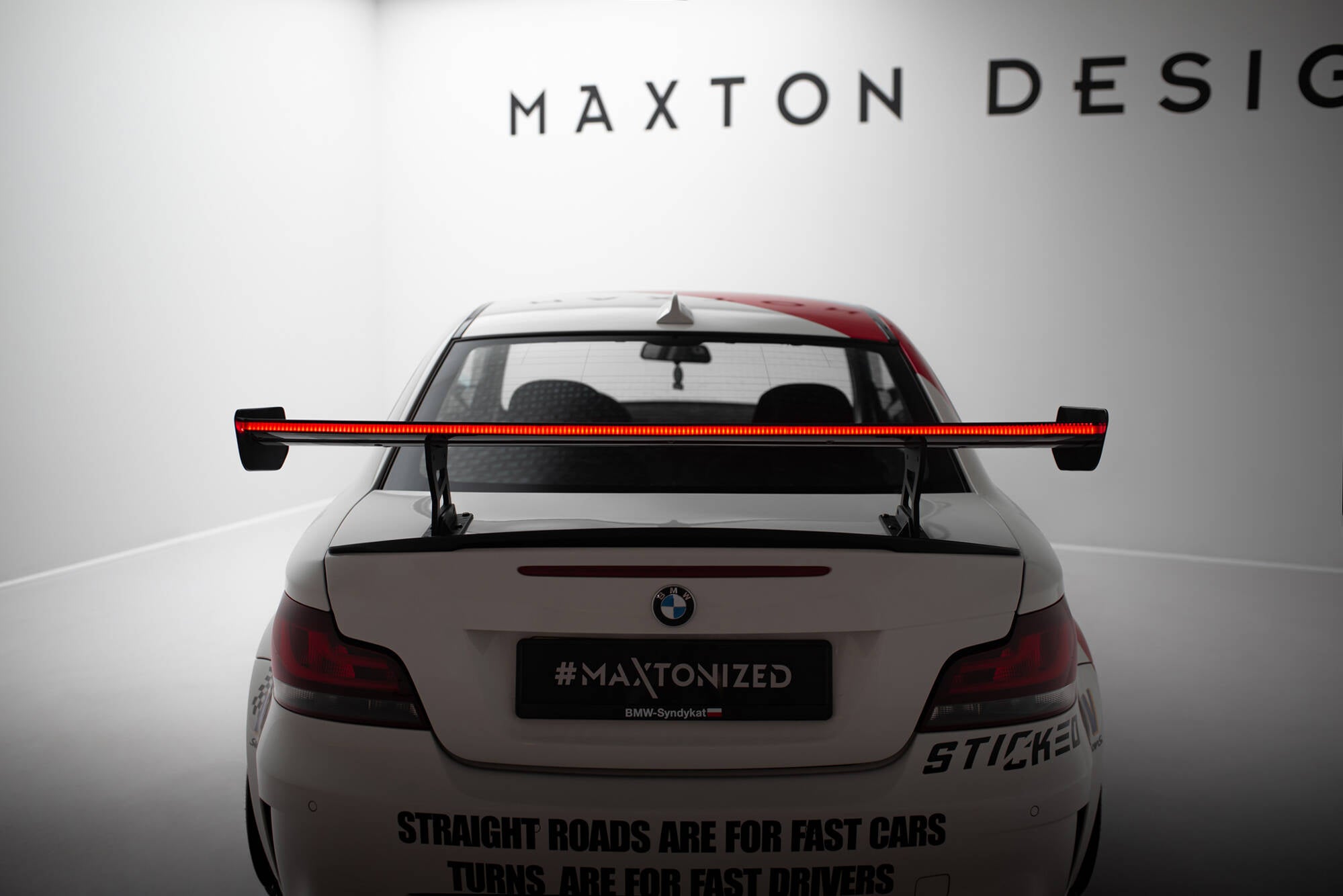 Maxton Design Carbon Spoiler With Internal Brackets Uprights V.2 + LED BMW 1er M E82 für BMW M1 E82