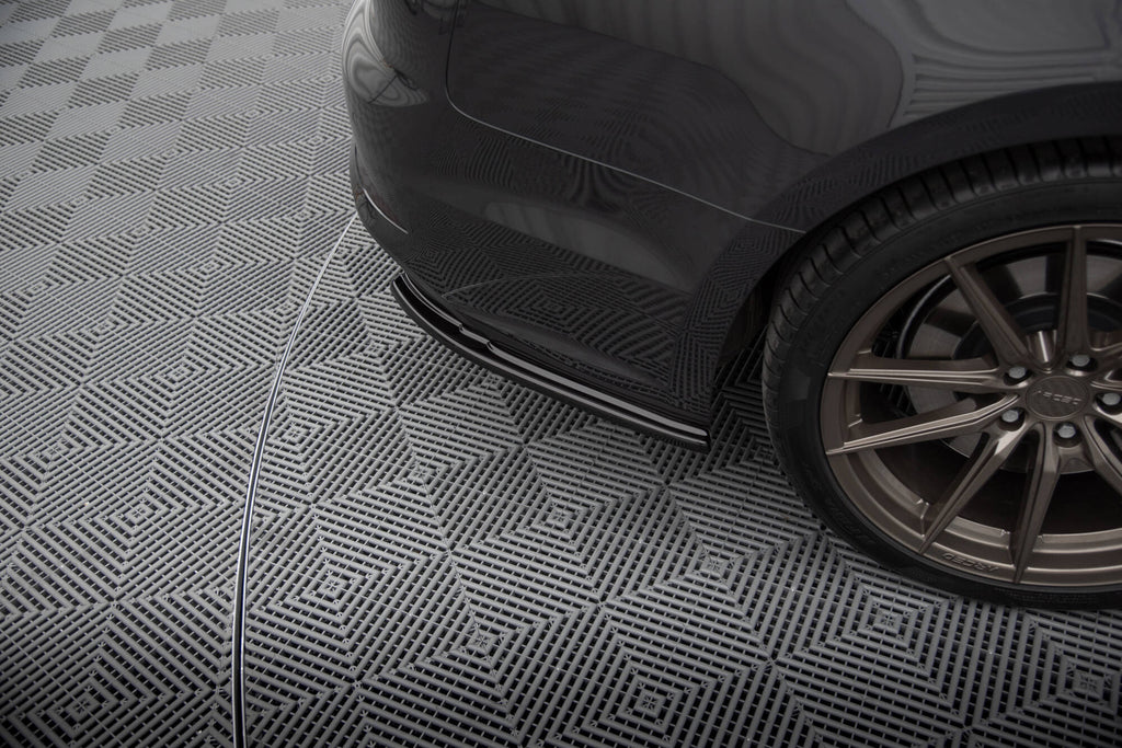 Maxton Design Heck Ansatz Flaps Diffusor passend für Audi A5 S-Line F5 Sportback schwarz Hochglanz