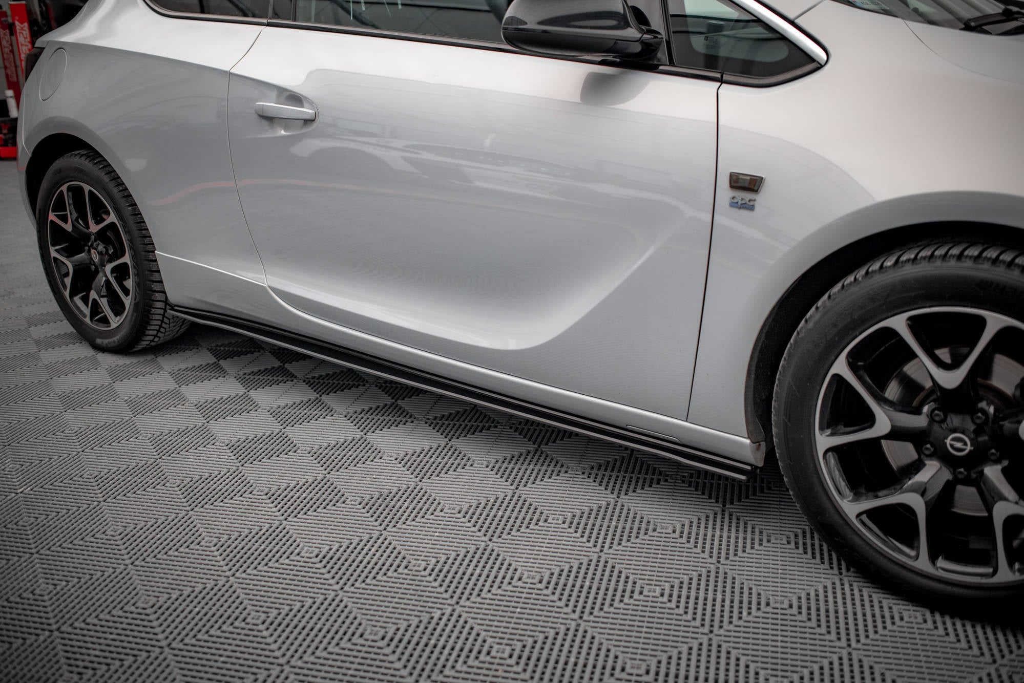 Maxton Design Street Pro Street+ Seitenschweller Leisten passend für Opel Astra GTC OPC-Line J
