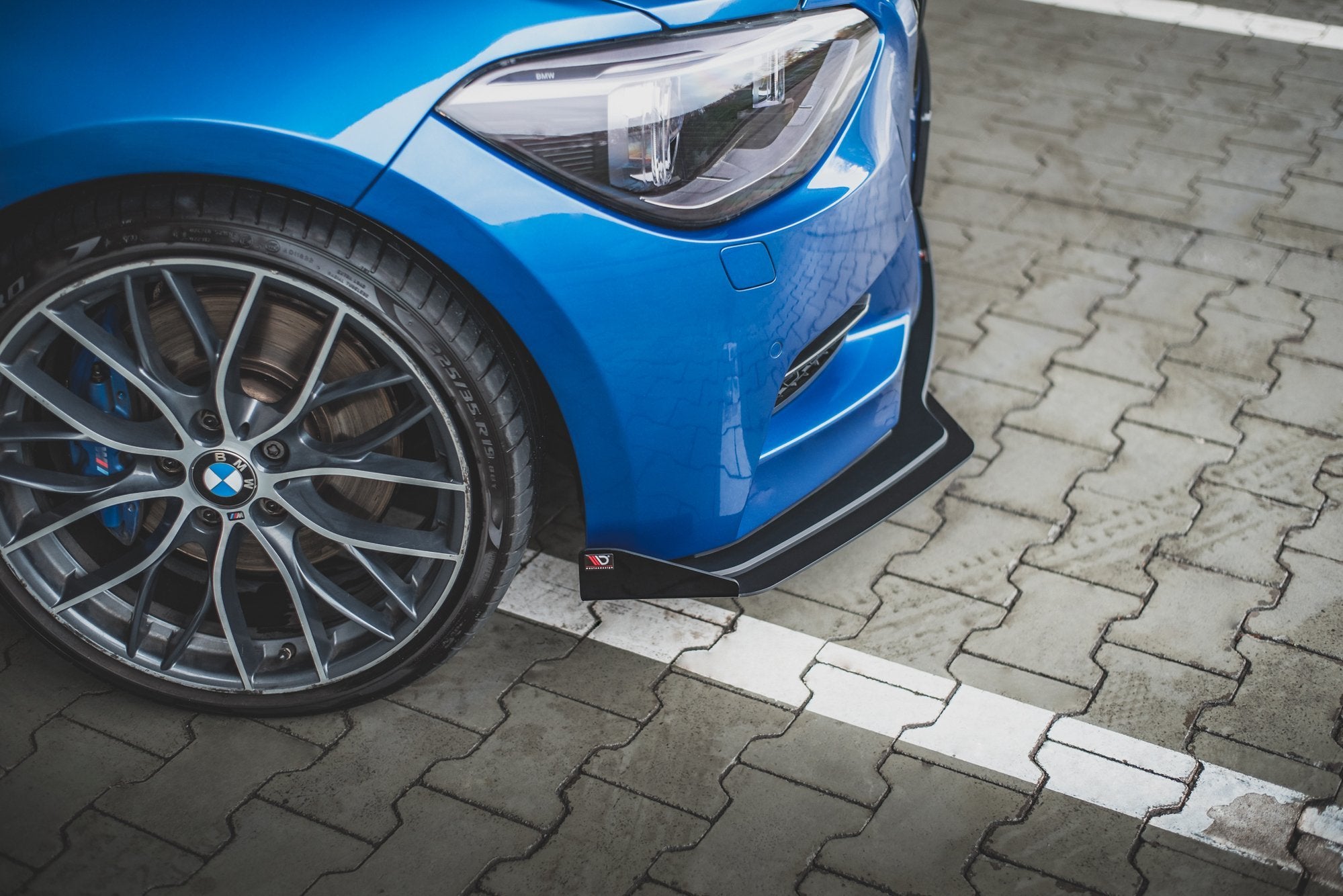 Maxton Design Street Pro Street+ Spoilerlippe Front Ansatz passend für + Flaps passend für BMW M135i F20 schwarz Hochglanz