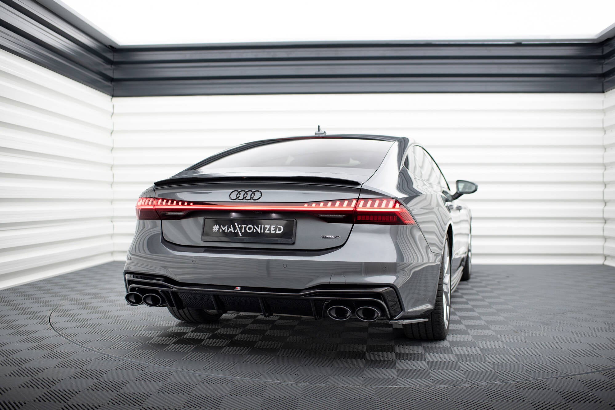 Maxton Design Diffusor Heck Ansatz + Endrohre passend für Audi A7 S-Line C8 / S7 C8 / C8 Facelift / S7 Facelift