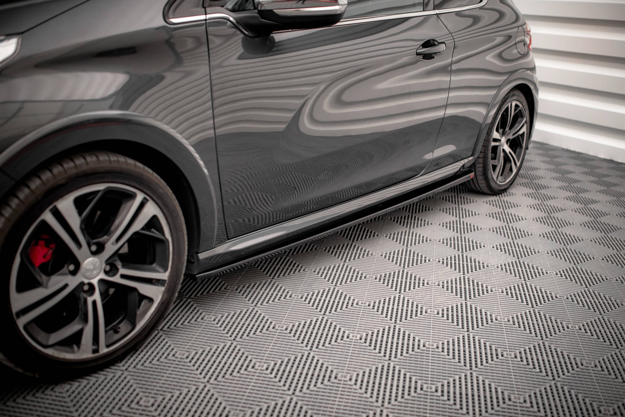 Maxton Design Street+ Seitenschweller Leisten passend für Peugeot 208 GTi Mk1 schwarz Hochglanz
