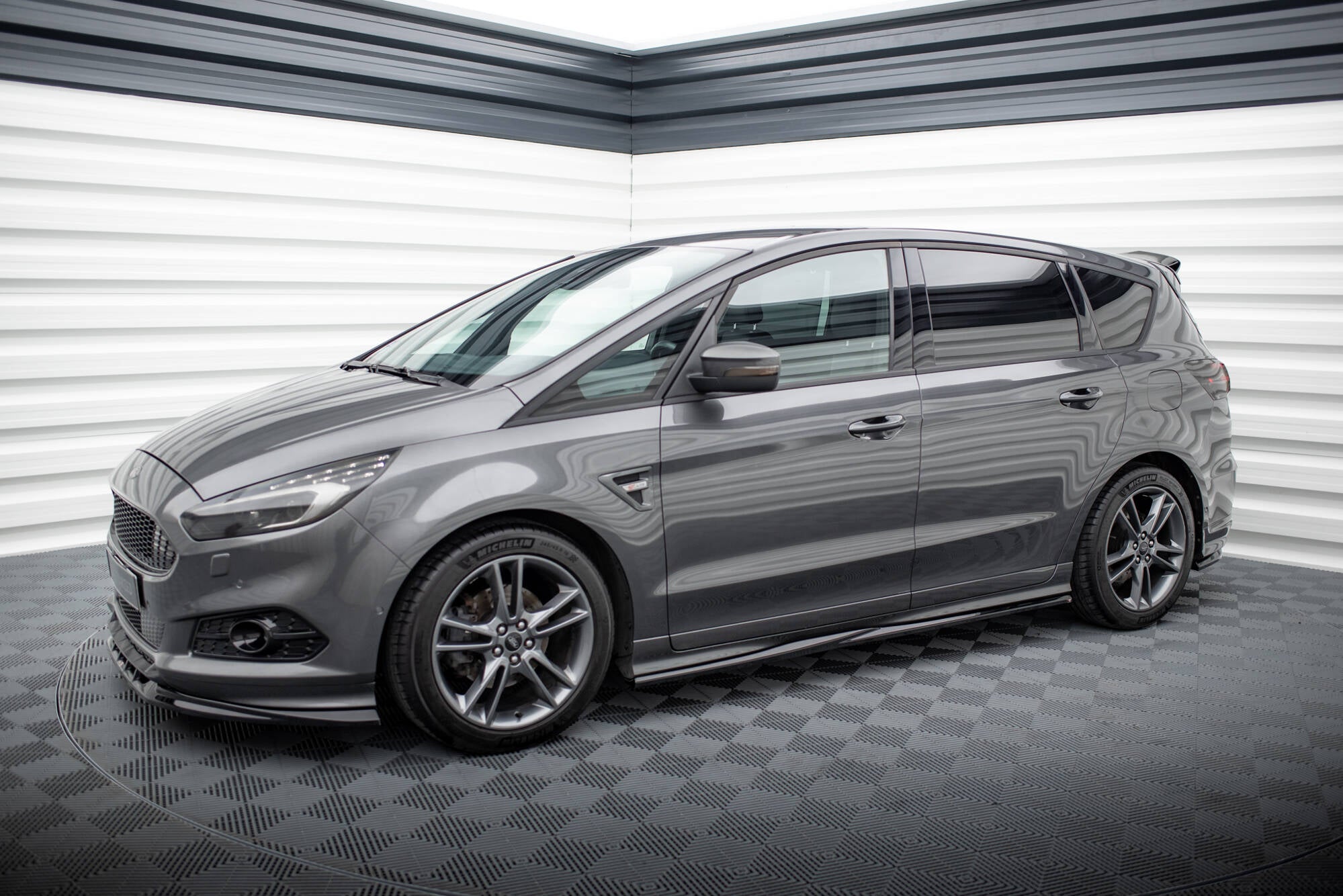 Maxton Design Street+ Seitenschweller Leisten passend für Ford S-Max ST-Line Mk2 Facelift schwarz Hochglanz