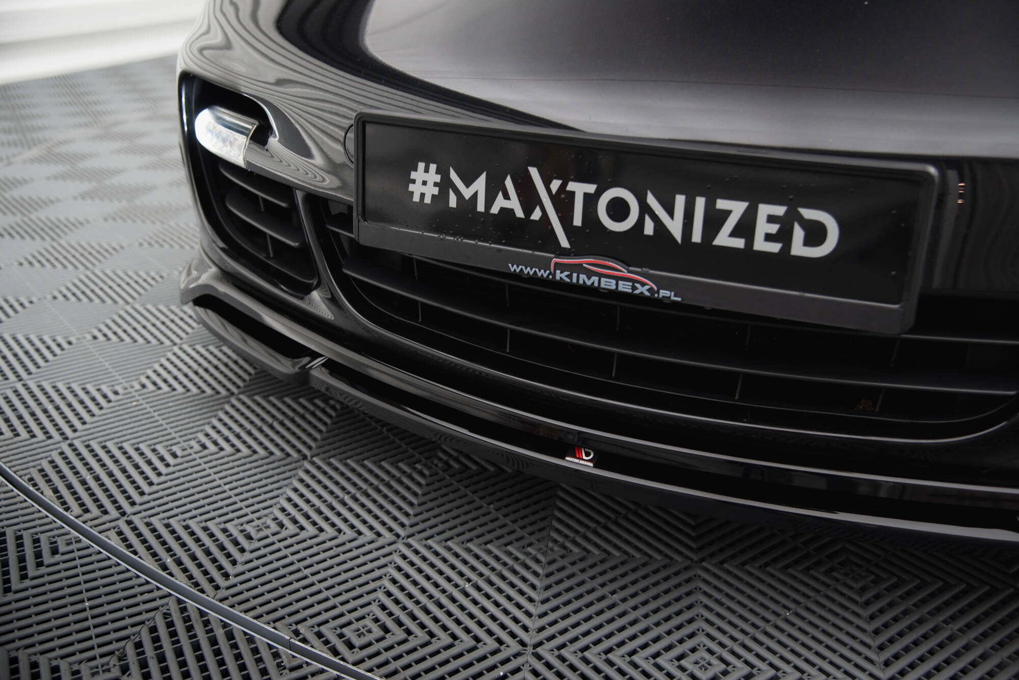 Maxton Design Street+ Spoilerlippe Front Ansatz passend für Porsche 911 Turbo 997 schwarz Hochglanz