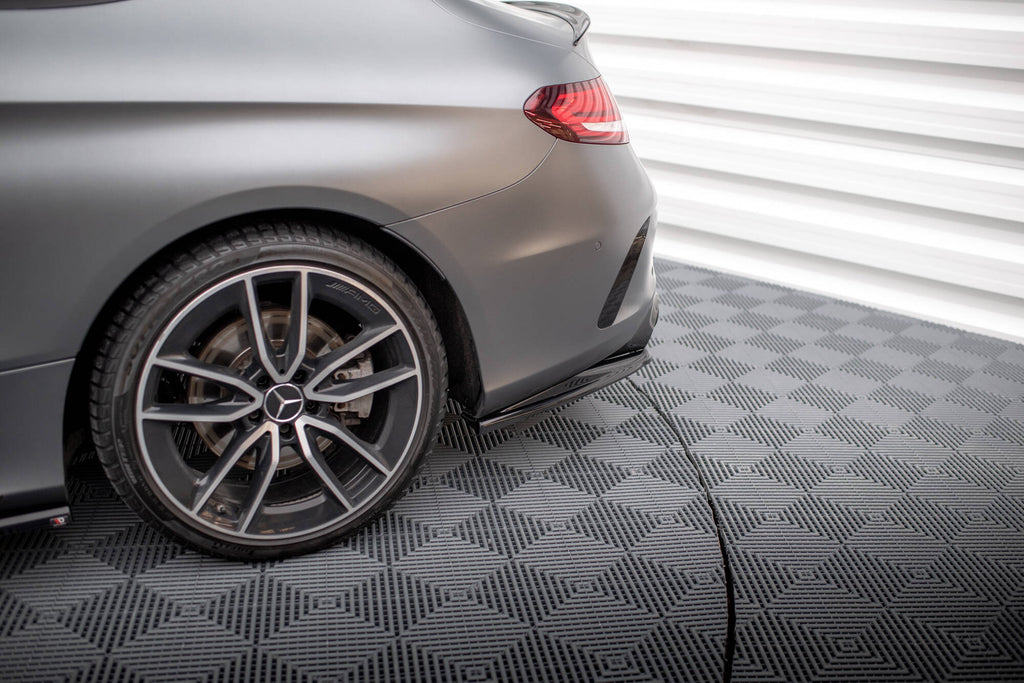 Maxton Design Street+ Mittlerer Diffusor RACE passend für Mercedes-AMG C43 Coupe / Cabrio C205 Facelift / A205 Facelift schwarz Hochglanz