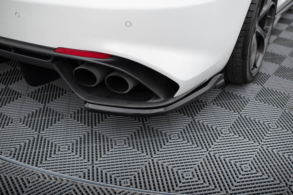 Maxton Design Heck Ansatz Flaps Diffusor passend für Alfa Romeo Giulia Quadrifoglio schwarz Hochglanz