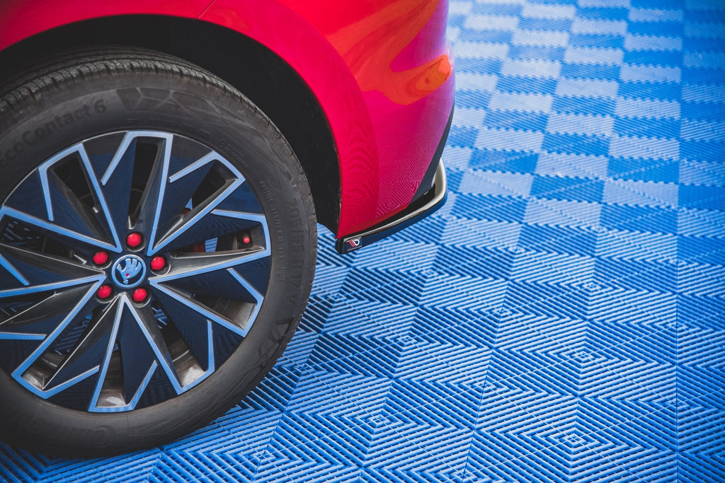 Maxton Design Heck Ansatz Flaps Diffusor passend für Skoda Kamiq Mk1 schwarz Hochglanz