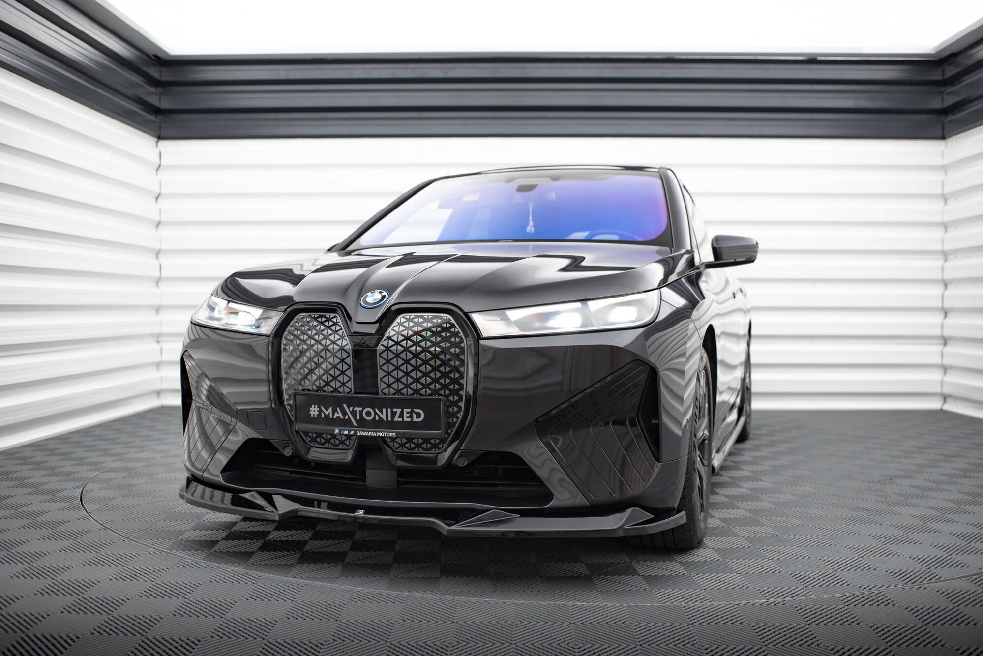 Maxton Design Street+ Spoilerlippe Front Ansatz V.2 passend für BMW iX M-Paket i20 schwarz Hochglanz