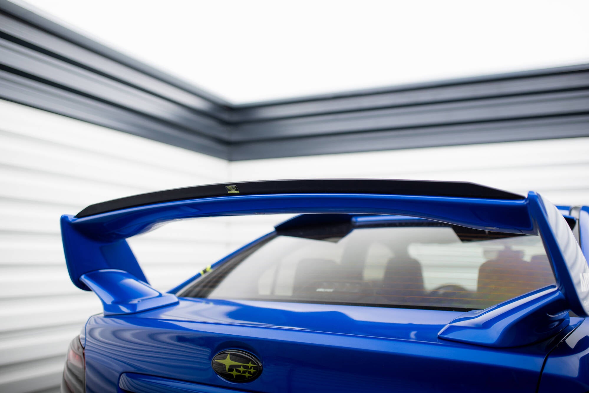 Maxton Design Spoiler CAP passend für Subaru Impreza WRX STI Mk1 schwarz Hochglanz